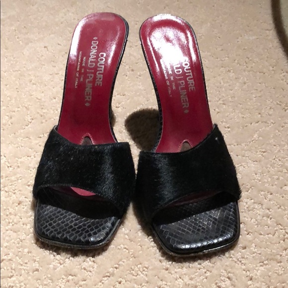 Donald J. Pliner Shoes - Slides